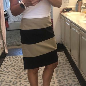 Tan and black stripe Banana Republic skirt - size 0